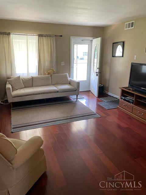 West Chester, OH 45069,8120 Lawrence Dr