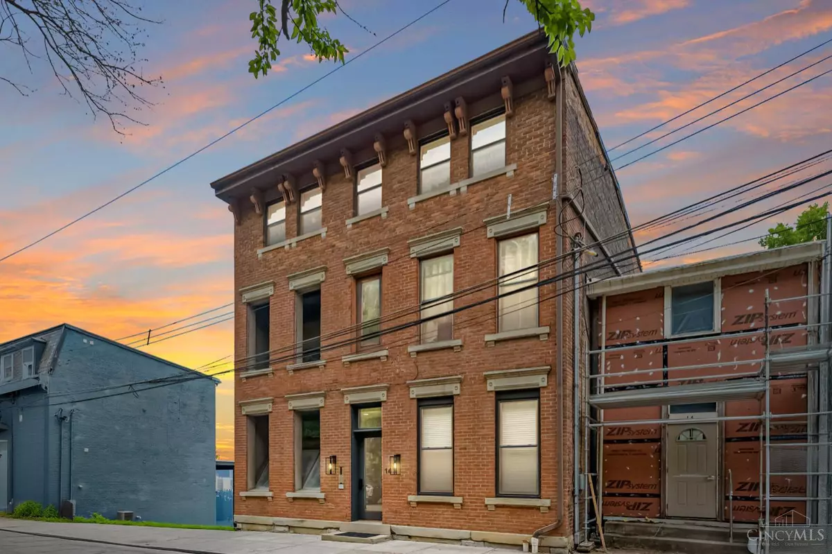 Cincinnati, OH 45202,143 Goethe St #4D