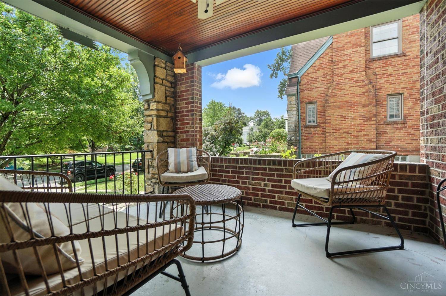 Cincinnati, OH 45208,3811 Drakewood Dr