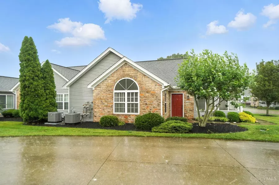 1300 Muirfield Dr, Miami Twp, OH 45150