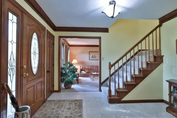West Chester, OH 45069,8227 Bent Tree Dr