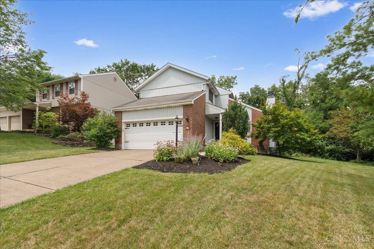 53 Orchard Knoll Dr, Reading, OH 45215