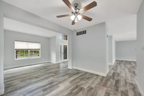West Chester, OH 45069,8255 Misty Shore Dr