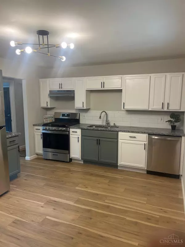 Cincinnati, OH 45211,2741 Baker Ave