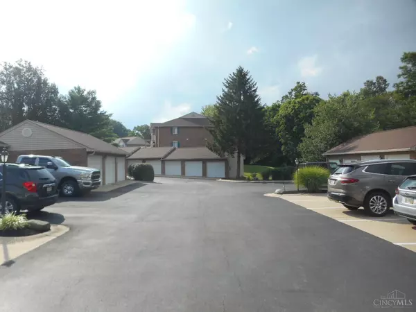 Colerain Twp, OH 45251,8812 Carrousel Park Cir #72