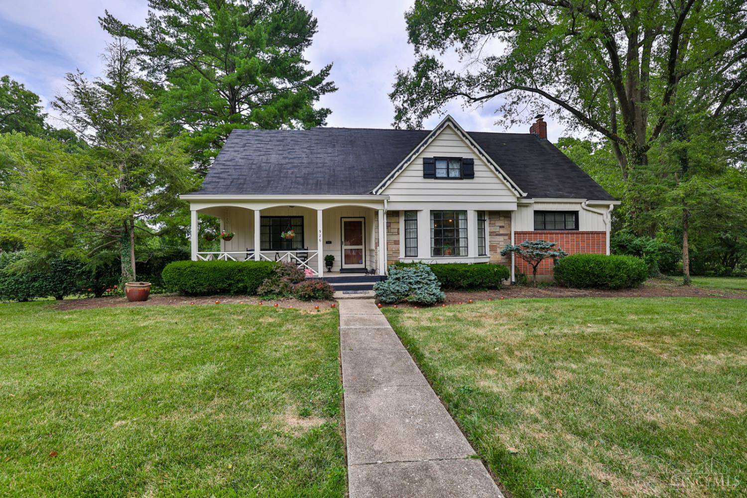 926 Reily Rd, Wyoming, OH 45215
