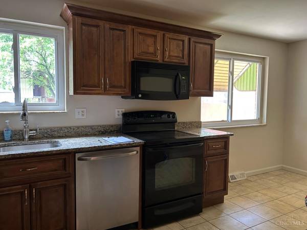 Springfield Twp., OH 45231,8925 Monsanto Dr