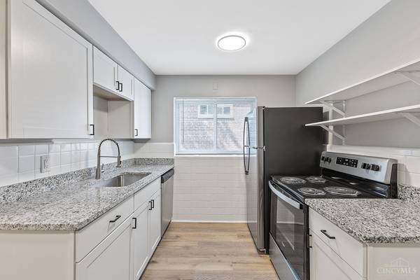 Cincinnati, OH 45213,6317 Girard Ave