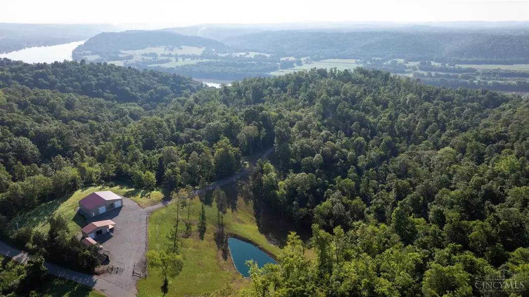 2614 Ginger Ridge Rd, Manchester, OH 45144