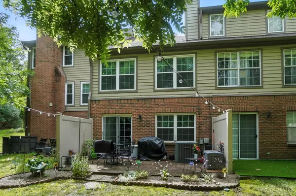 Montgomery, OH 45242,10555 Montgomery Rd #56