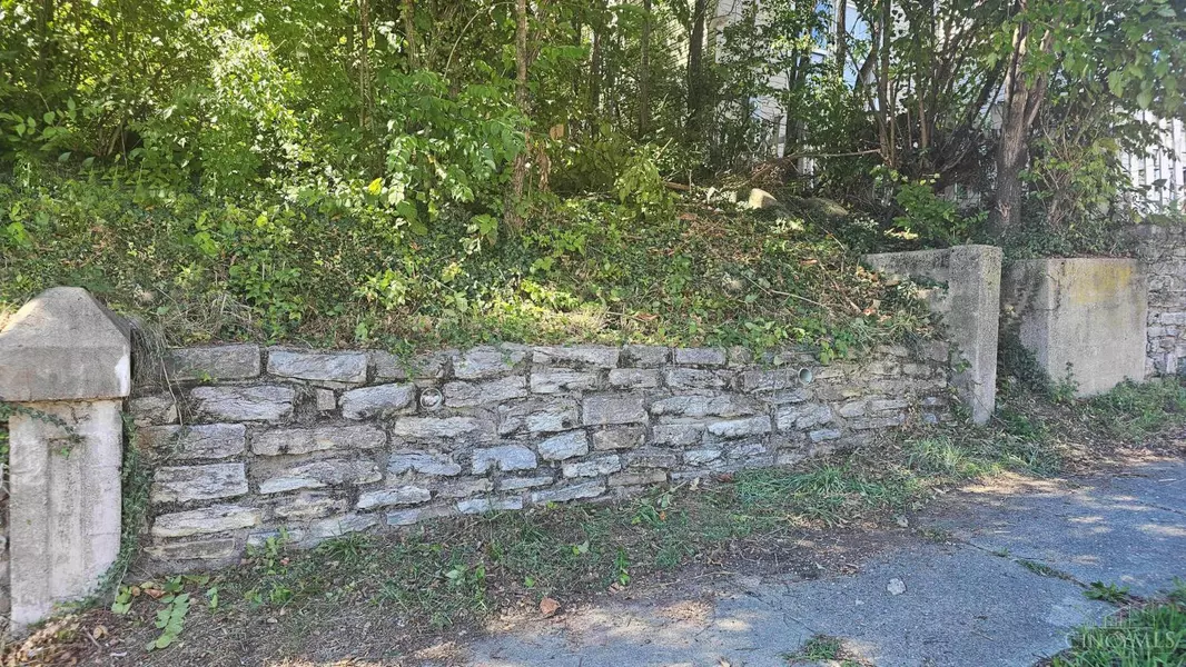 2361 Concord St, Cincinnati, OH 45206