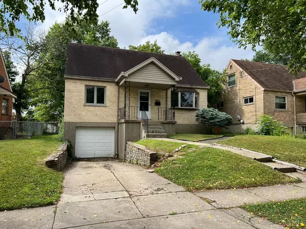 1758 Tuxworth Ave, Cincinnati, OH 45238