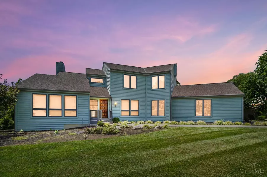 10301 Giverny Blvd, Evendale, OH 45241