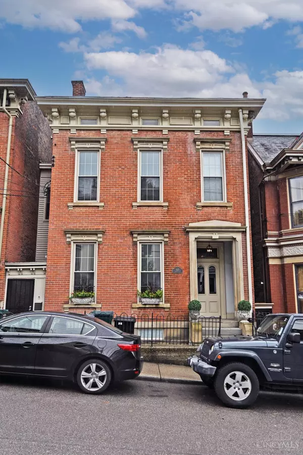 Cincinnati, OH 45202,521 Liberty Hill