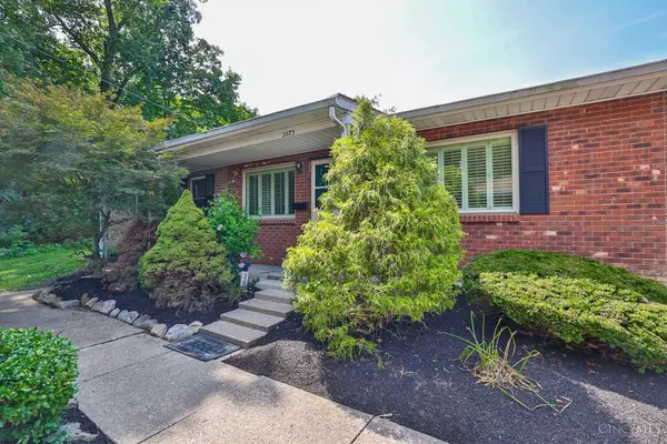 2073 Sunset Dr, Hamilton, OH 45013