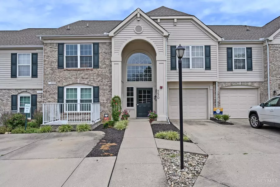 250 Postoak Ln #I, Milford, OH 45150