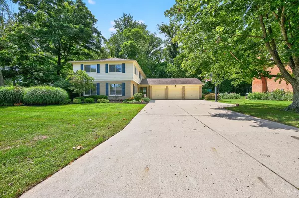 1072 Hickory Ridge Dr, Loveland, OH 45140