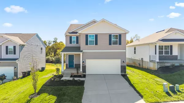 102 Woodcreek Ln, New Richmond, OH 45157