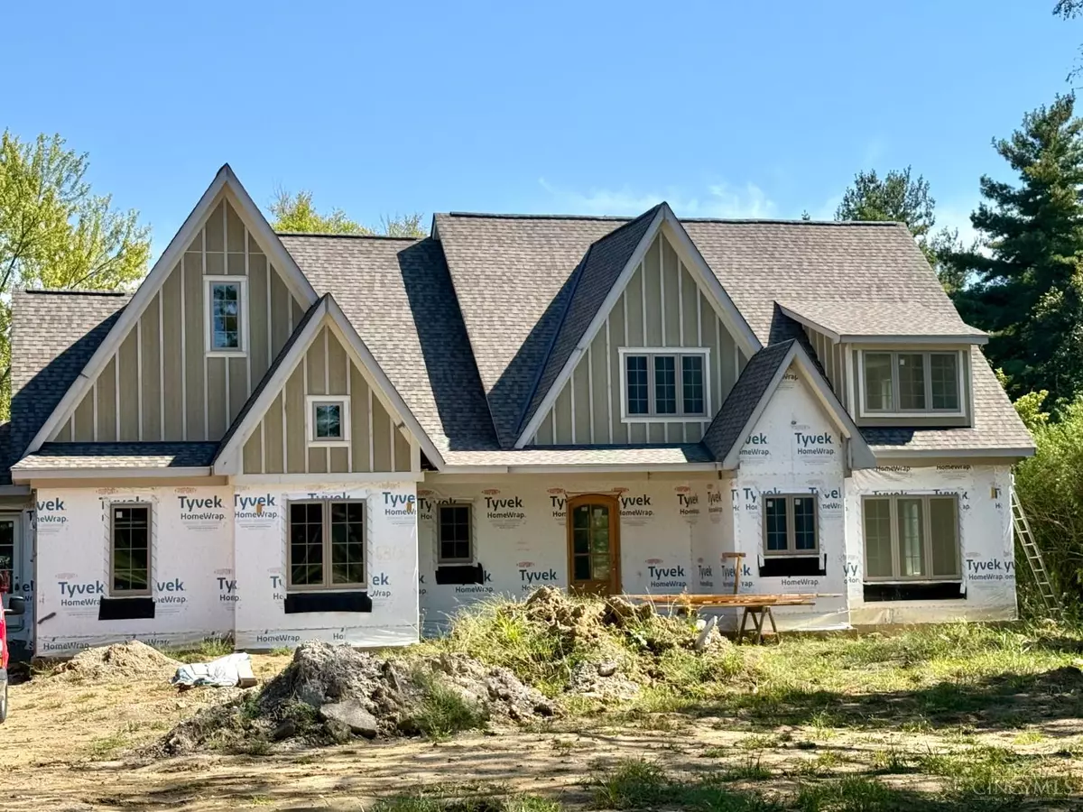 Indian Hill, OH 45243,6300 Miami Rd