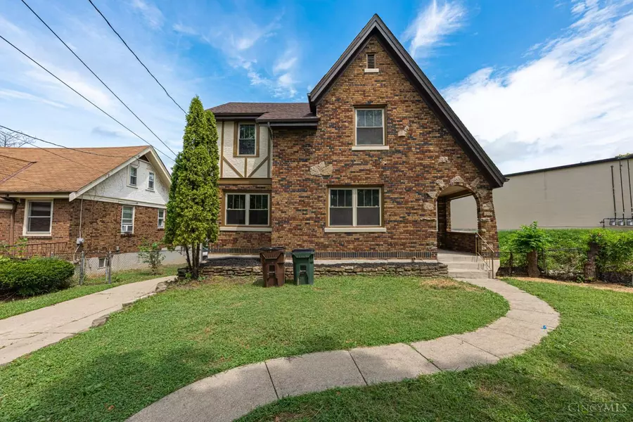 5016 Casa Loma Blvd, Green Twp, OH 45238