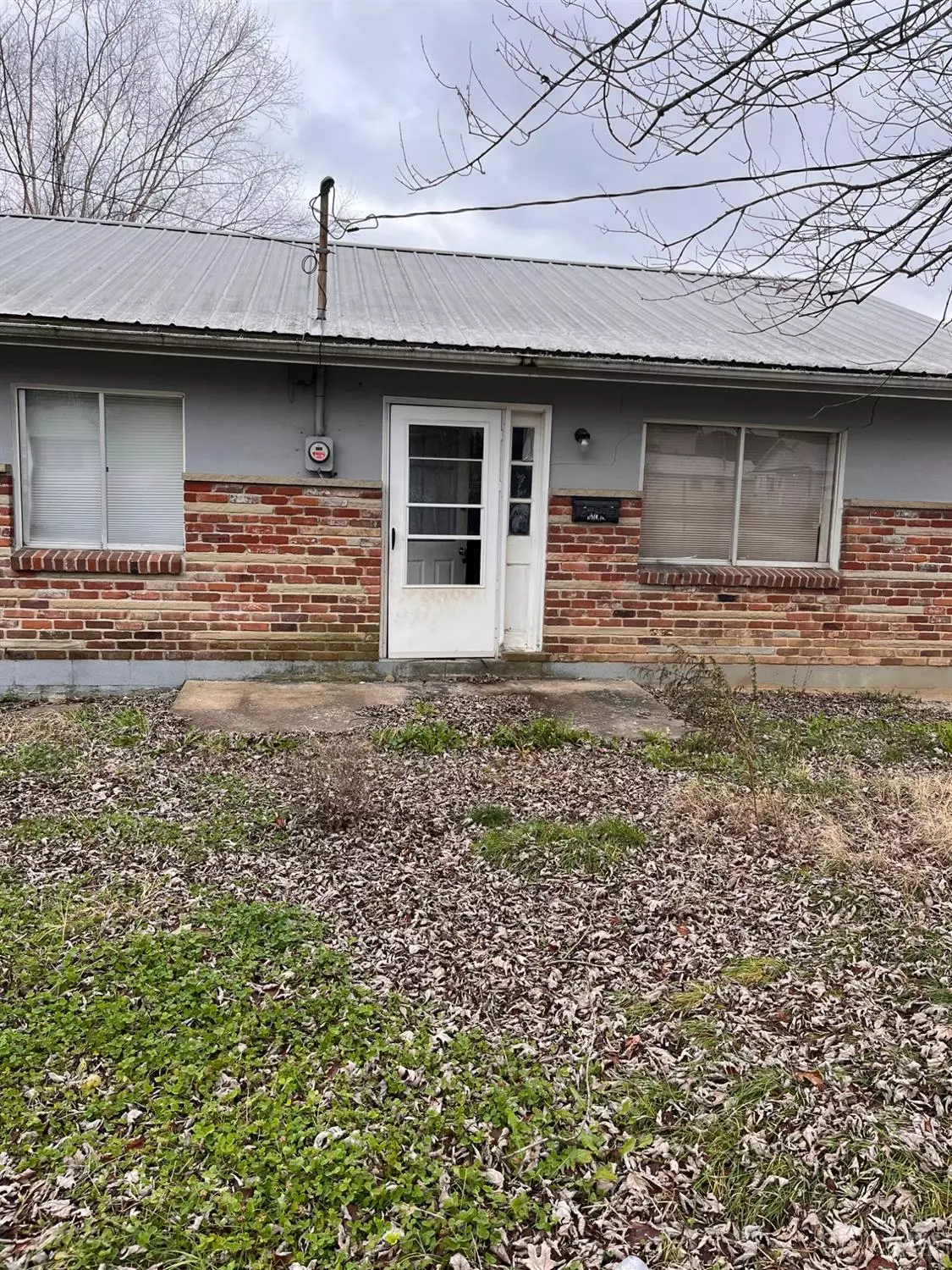 Manchester, OH 45144,504 Starks Ave