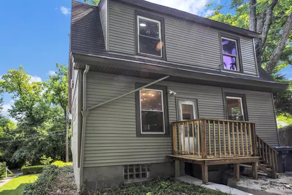 Cincinnati, OH 45220,3033 Marshall Ave