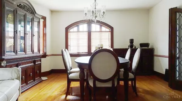 Cincinnati, OH 45229,3915 Warwick Ave