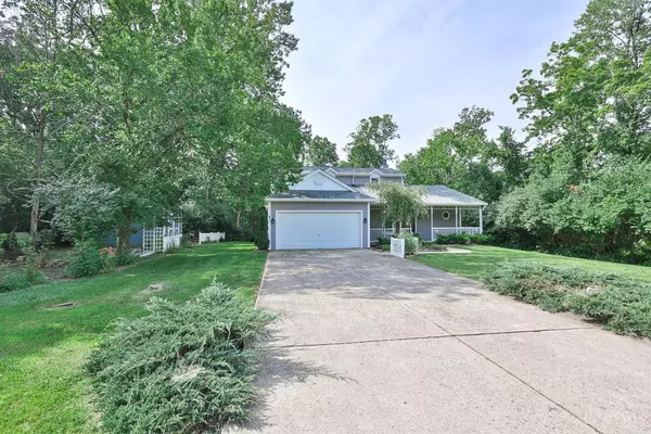 Lawrenceburg, IN 47025,20552 Longview Dr