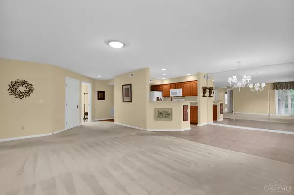 Miami Twp, OH 45150,6219 Watchcreek Way #204