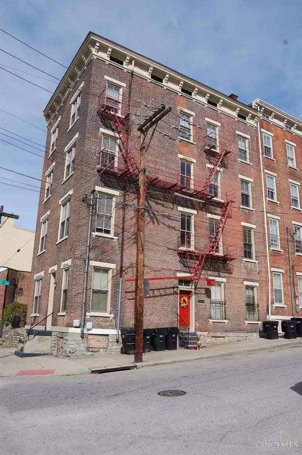 26 E McMicken Ave, Cincinnati, OH 45202