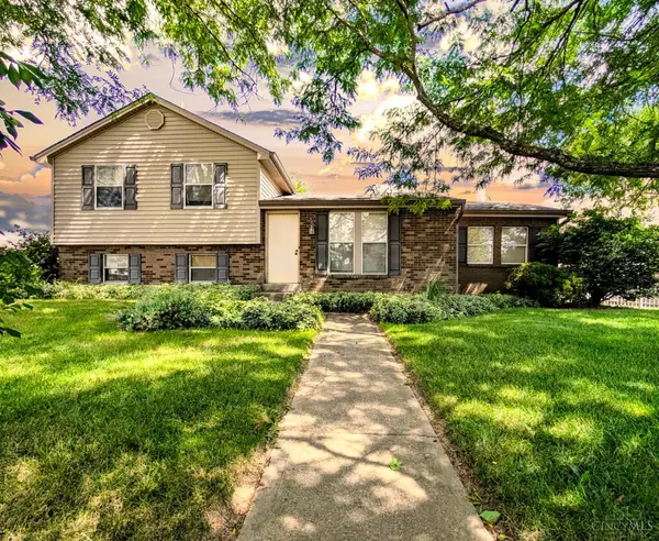 216 Francisridge Dr, Delhi Twp, OH 45238