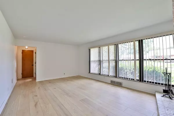 Cincinnati, OH 45236,8978 Blossom Dr