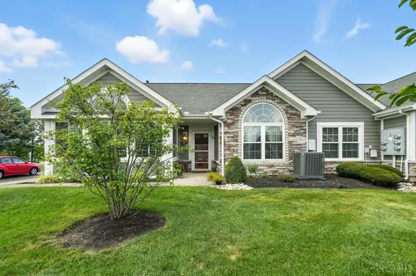12 Abbey Dr, Springboro, OH 45066