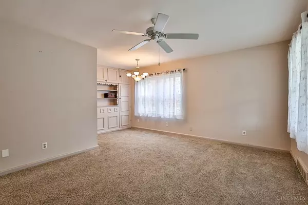 Sycamore Twp, OH 45236,8609 Wicklow Ave
