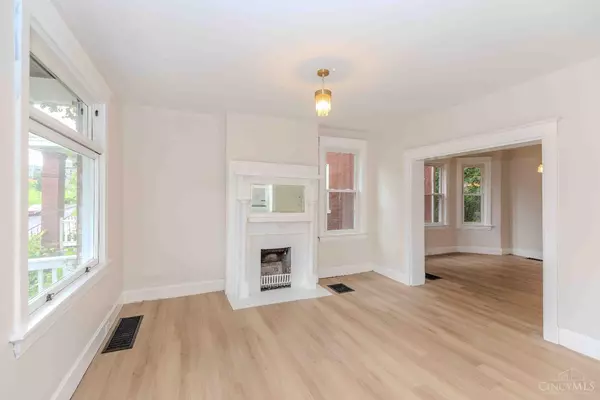 Cincinnati, OH 45207,1537 Dixmont Ave