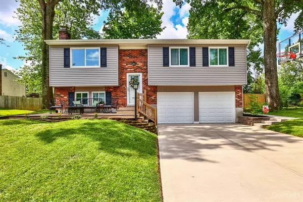1084 Split Rail Ct, Batavia, OH 45103