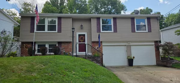 1039 Azure Ct, Anderson Twp, OH 45230