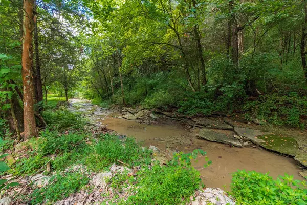 3518 Suck Run Rd, Manchester, OH 45144