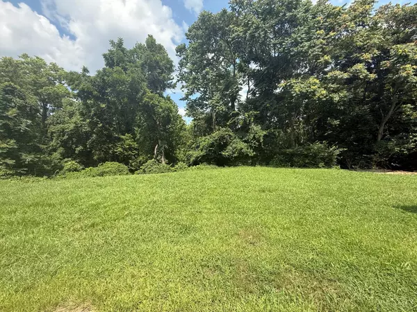 Cincinnati, OH 45213,6454 Crestview Ave