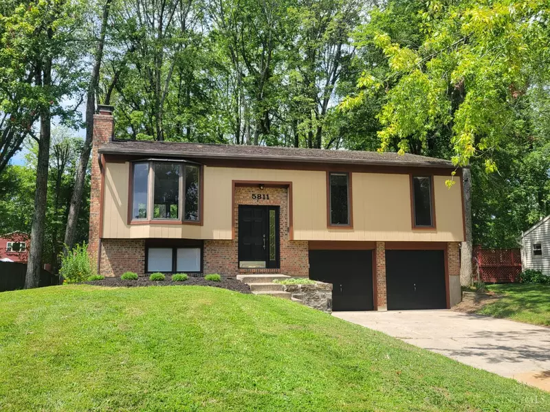 5811 Monassas Run Dr, Miami Twp, OH 45150