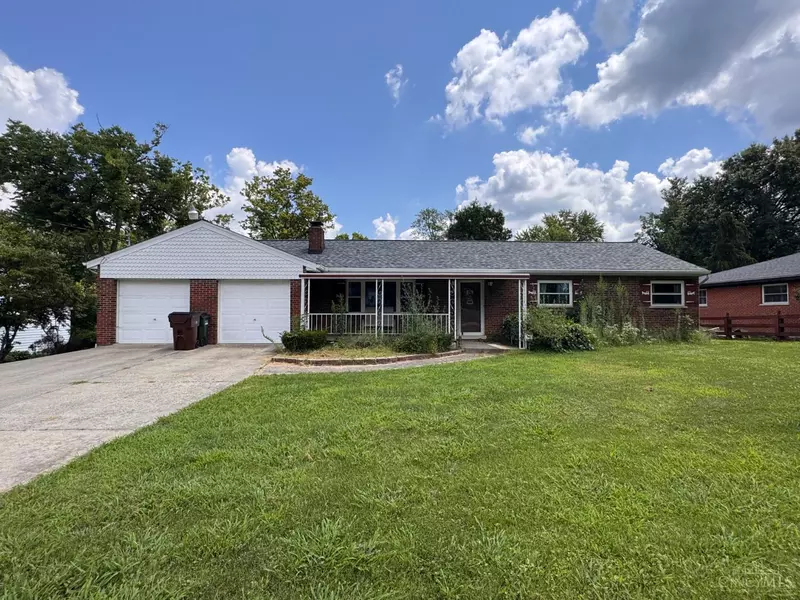 10528 Pottinger Rd, Cincinnati, OH 45251
