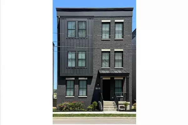 2912 Robertson Ave, Cincinnati, OH 45209