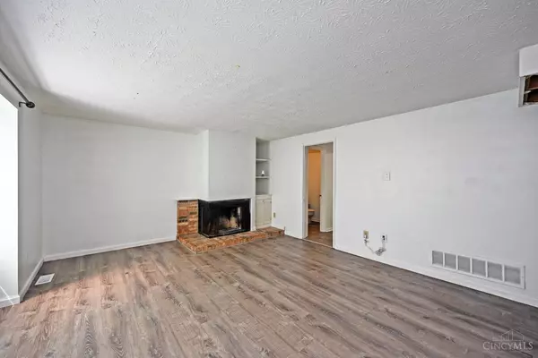 Anderson Twp, OH 45230,906 Woodlyn Dr N