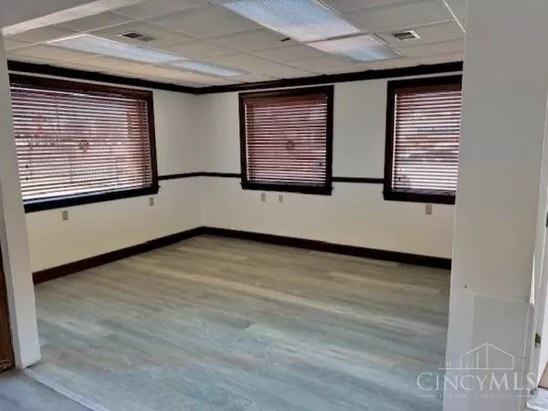 Cheviot, OH 45211,3708 Davis Ave