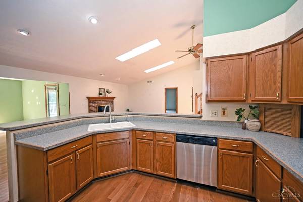 West Chester, OH 45069,5235 Ashtree Dr