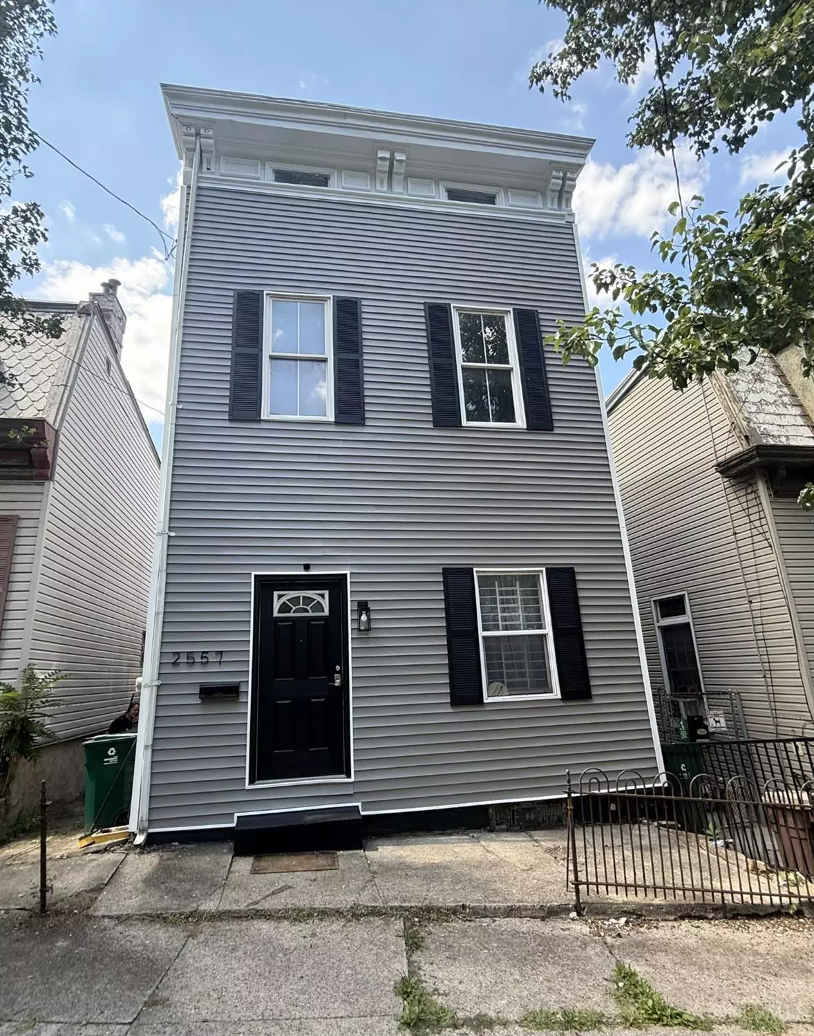 Cincinnati, OH 45214,2557 W McMicken Ave