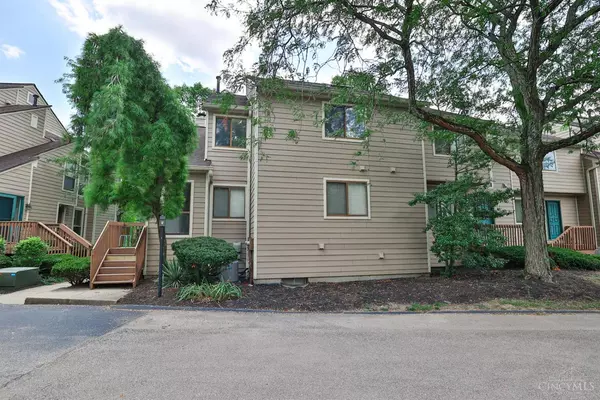 Blue Ash, OH 45242,9462 Hunters Creek Dr