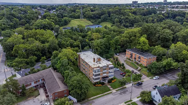 Cincinnati, OH 45229,4028 Ledgewood Dr