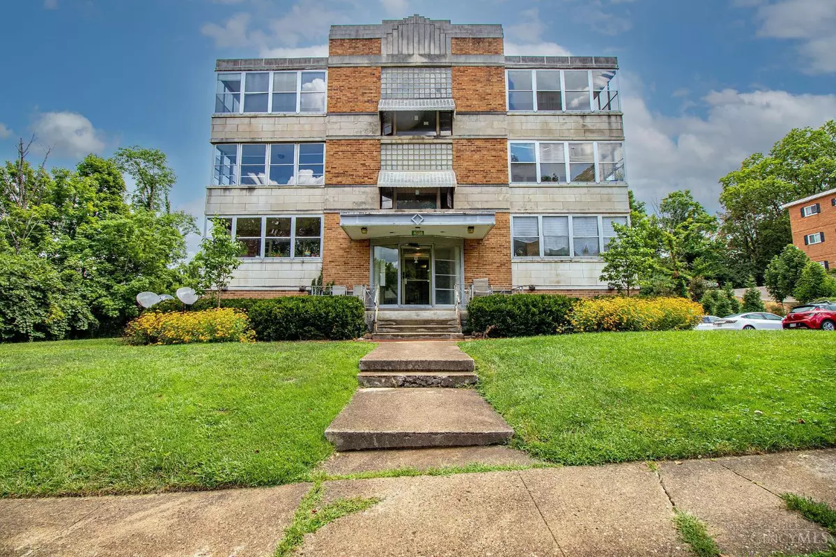 Cincinnati, OH 45229,4028 Ledgewood Dr