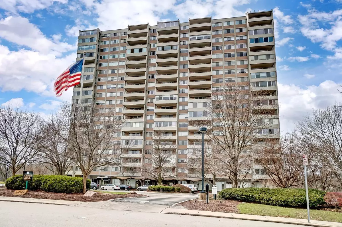 Cincinnati, OH 45208,2324 Madison Ave